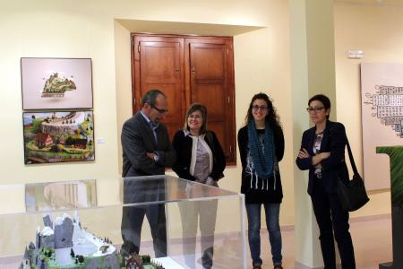 Imagen: Se abre en Tamarite de Litera la exposición "Desmontando el Pirineo",...