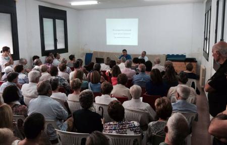 Imagen: El escritor Francesc Domínguez ha elegido Arén como escenario principal de la trama de su libro.