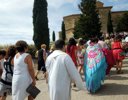 Imagen: La romería a la ermita de Santa Ana es uno de los actos más multitudinarios de las fiestas.