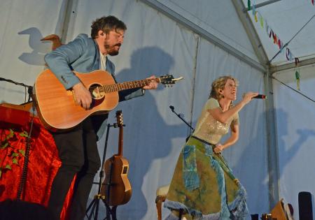 Karmento pasó como un ciclón por Larrés