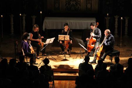 Imagen: El ensemble de violas inglés Fretwork