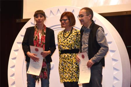 Foto de familia de todos los premiados de la gala de los XVIII Félix de Azara. Fotos: J. BLASCO.