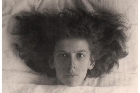 Aturorretrato de Claude Cahun. Exposición Itinerante.