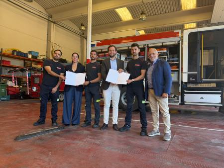  La Diputación Provincial de Huesca y los bomberos formalizan un acuerdo para mejorar sus condiciones laborales