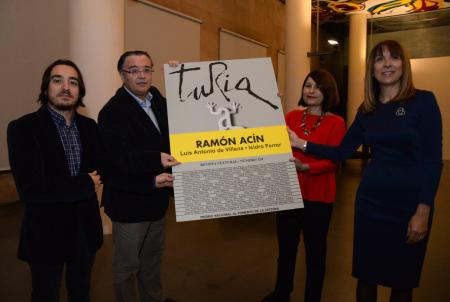 Imagen: Presentación de la revista Turia.J.B.