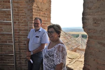 Elisa Sancho, Armando Borraz y Daniel Zabala durante la visita a la Cartuja. Fotos: P. OTÍN/DPH
