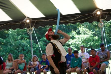 Pablo Álvarez. Circus Mojo. Campamento de Okawehna adaptado para niños con enfermedad renal, 2016