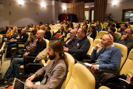 Imagen: Debate colectivo ¿Cómo reinventar el negocio de las editoriales y librerías?