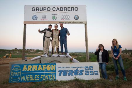 Imagen: Los ganadores en Car Cross, junto a Sancho y Solans. J. OLIVA