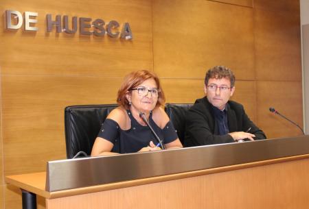 Imagen: Los diputados Maribel de Pablo y Marco Ibarz en rueda de prensa