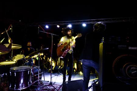 Imagen: Angel Stanich durante su concierto en Estoesloquehay.Jaime Oriz.