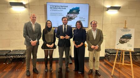 Imagen: Foto de familia con los responsables