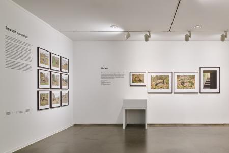 Línea P. Los bunkers del Pirineo. Vista de la exposición. © Iñaki Bergera
