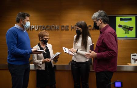 Alberto Sabio, Maribel de Pablo, Ana Asión y Antonio Tausiet en la presentación del libro. A.C.jpg