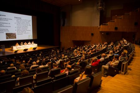 Imagen: 028_Congreso_Despoblación_Huesca_FotoJavierBroto.jpg