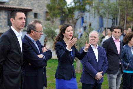 Imagen de la inauguración del Hotel Tierra Buxo en Arcusa
