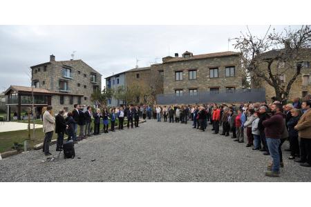 Imagen de la inauguración del Hotel Tierra Buxo en Arcusa