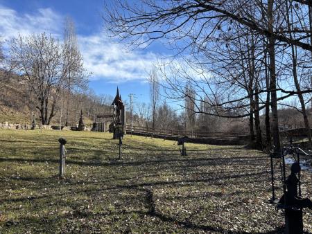Imagen Jardín de esculturas Domingo Subías. Laspaúles