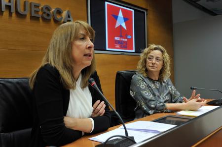 Imagen: Berta Fernández y Teresa Luesma, en la presentación