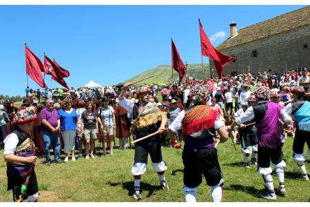 Romería de Santa Orosia, dance.