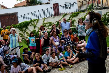 La Muestra estoesloquehay comienza con una clara vocación rural donde...