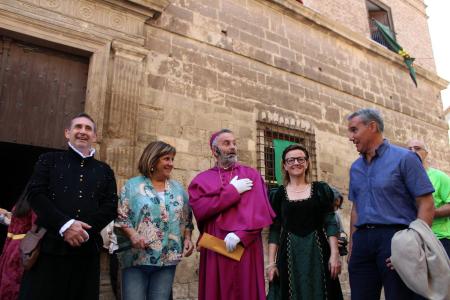 Imagen: Sancho, tras la apertura del mercado en la Plaza Mayor de Fonz