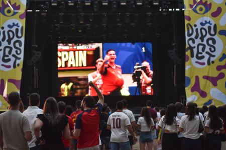 Gran ambiente en el concierto de Loquillo en Fraga