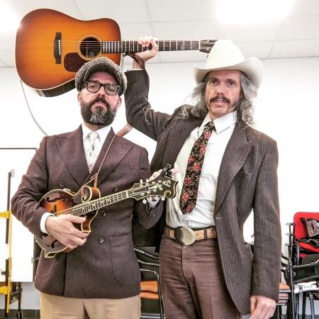 “Nos sabemos de memoria las canciones de la Ronda de Boltaña y del Grupo Val d’Echo”