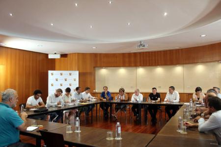 Imagen: Reunión de la Diputación y las comarcas por transferencias de bomberos