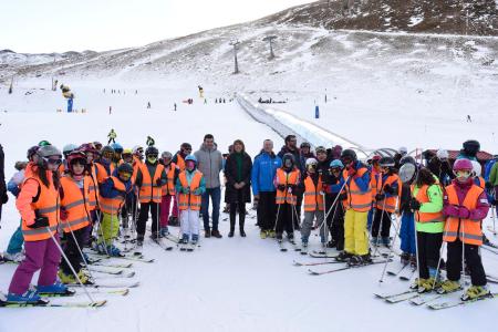 Imagen: Inicio campaña de esquí en Astún