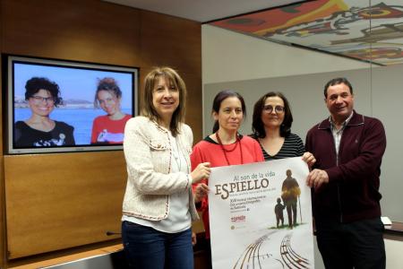 Imagen: Veintiún documentales optan a los premios del festival Espiello que...