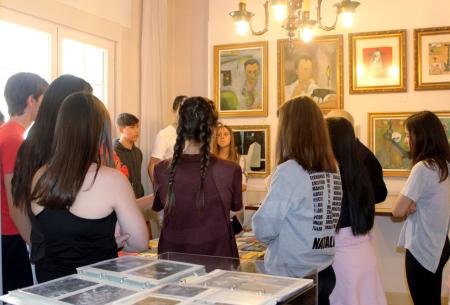 Imagen: Jóvenes del Lucas Mallada en la última de las visitas