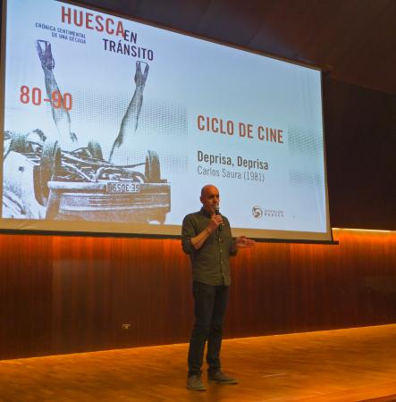 Patxi Marcuello durante la presentación de "Deprisa, deprisa", Carlos Saura (1981)