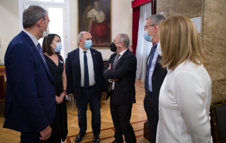 Imagen: Miguel Gracia pide en el Senado la complicidad y el apoyo de la...