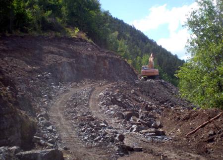 Imagen: Primeros trabajos de movimiento de tierras y explanación. Foto: Horpisa