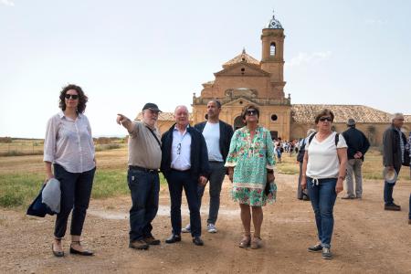 La Cartuja de Las Fuentes acoge de nuevo a cientos de romeros monegrinos...
