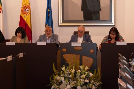 Imagen: Miguel Gracia reivindica el papel de las diputaciones provinciales para...
