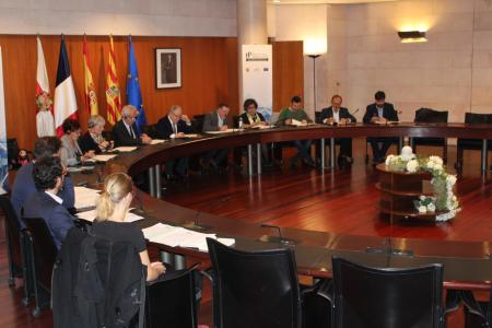 Imagen: Inicio de la reunión de la AECT en la DPH.