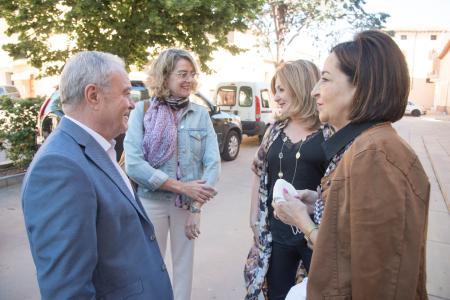 Miguel Gracia ha participado en la inauguración de la jornada sobre mujeres rurales que ha organizado FADEMUR Aragón en Ayerbe- FOTO JAVIER BLASCO