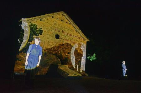 Imagen: Imagen de la representación de 'La Lluvia amarilla' en el Festival SoNna Huesca