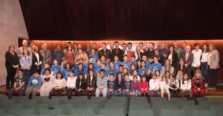 Imagen: Foto de familia de la XXII Gala Félix de Azara. Foto J. Blasco