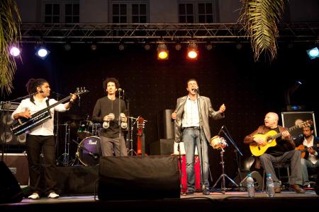 Imagen: Proyecto de cooperación cultural: Manuel Santiago y Alquibla fusionan...