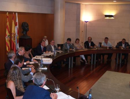 Imagen: La DPH pide al Gobierno de Aragón la reducción de las listas de espera y...