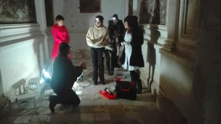 Alumnas de la Escuela de Restauración, en La Cartuja de Las Fuentes