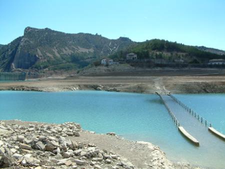 La Diputación de Huesca contribuye a garantizar el suministro de agua a...